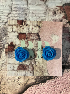 Rose bud stud earring, blue-green-red-orange-yellow collection